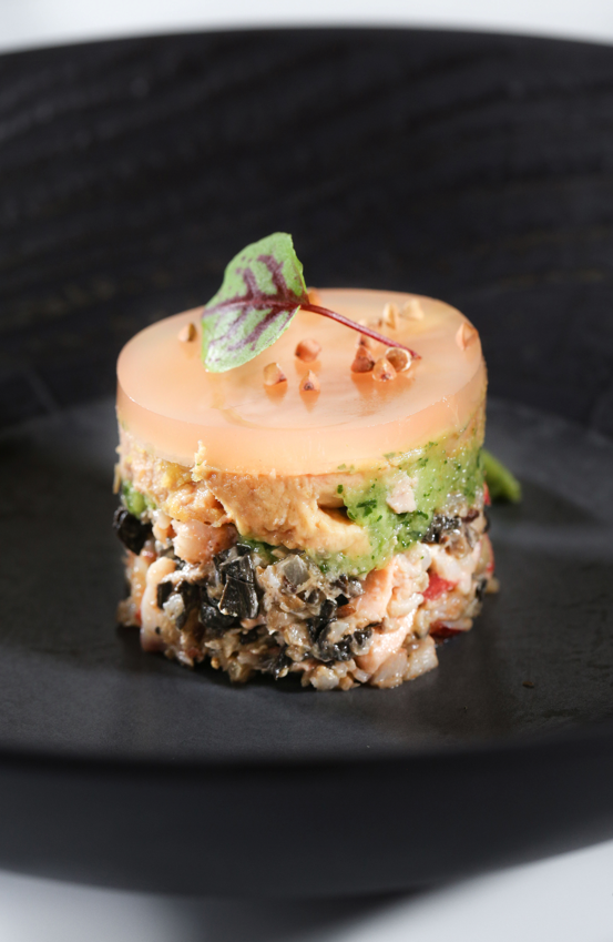 Strate de foie gras et homard