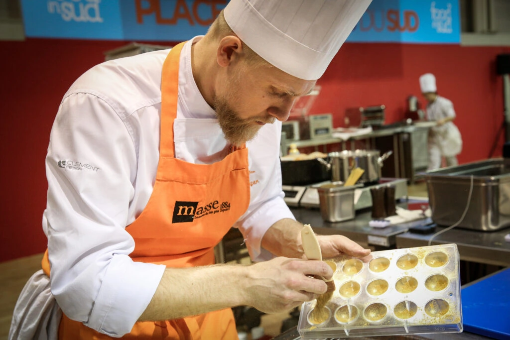 Geste du gagnant trophée masse 14ème édition